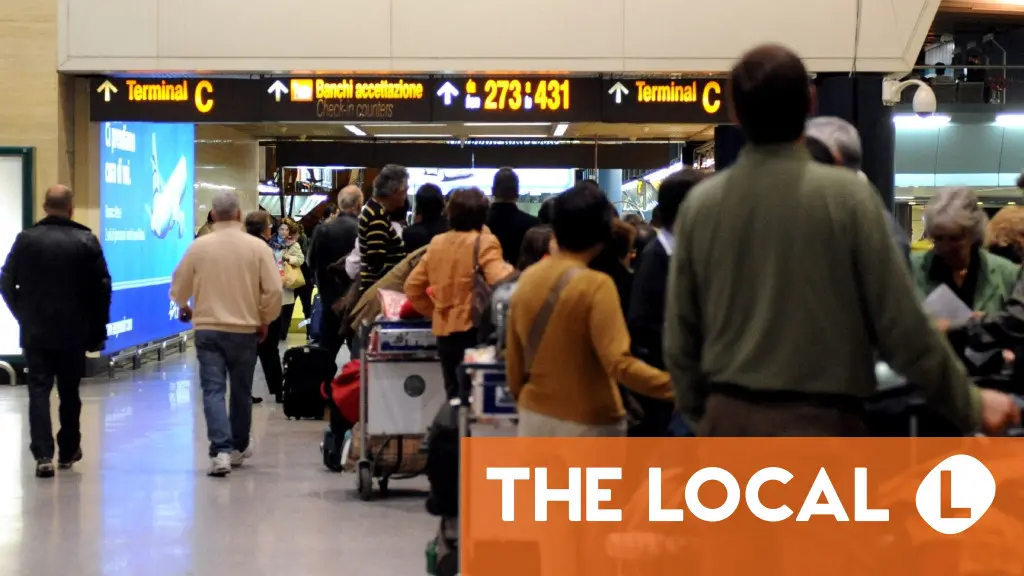 Airport bosses warn EU's new border checks triple waiting times for Brits