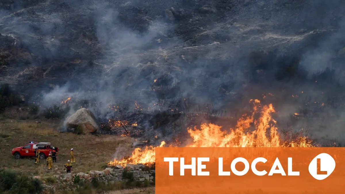 Over 200 firefighters battle blaze in southern France
